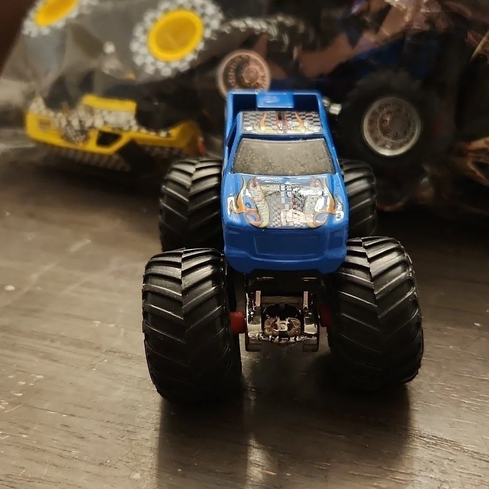 Mattel hotwheels racing